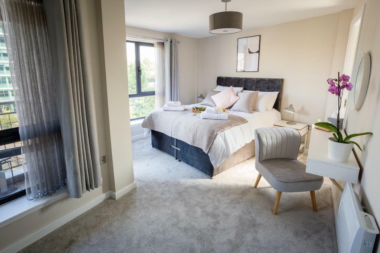 Luxury Quayside Apartment นิวคาสเซิล อะพอน ไทน์ ภายนอก รูปภาพ
