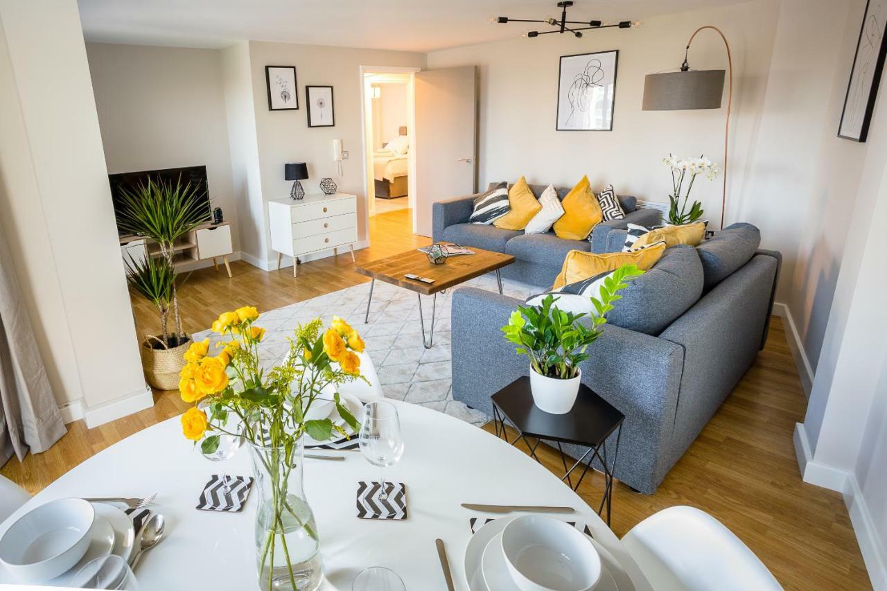 Luxury Quayside Apartment นิวคาสเซิล อะพอน ไทน์ ภายนอก รูปภาพ